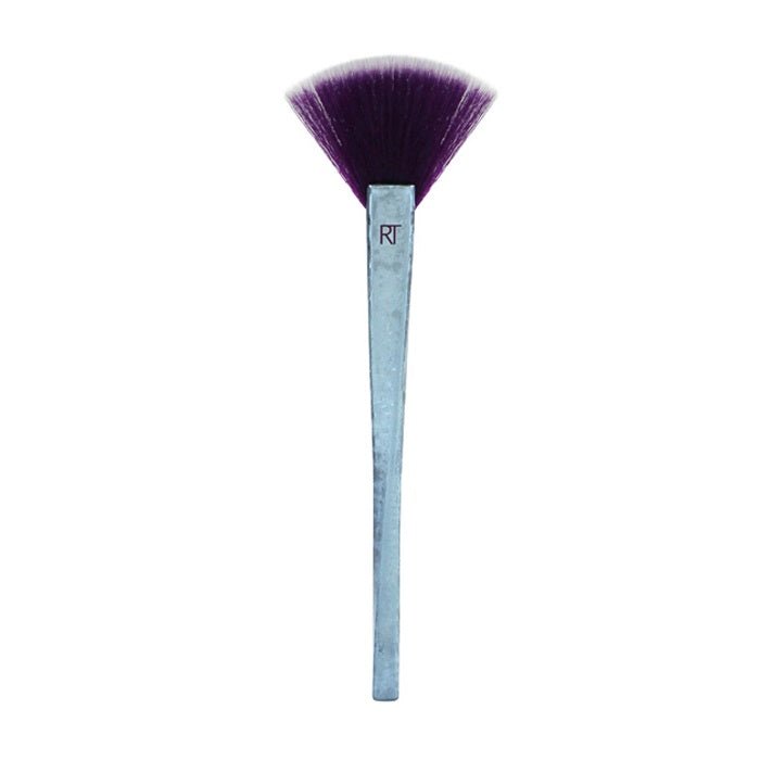 Real Techniques Brush Crush 304 Fan Make-Up Brush - LookincredibleReal Techniques79625018028